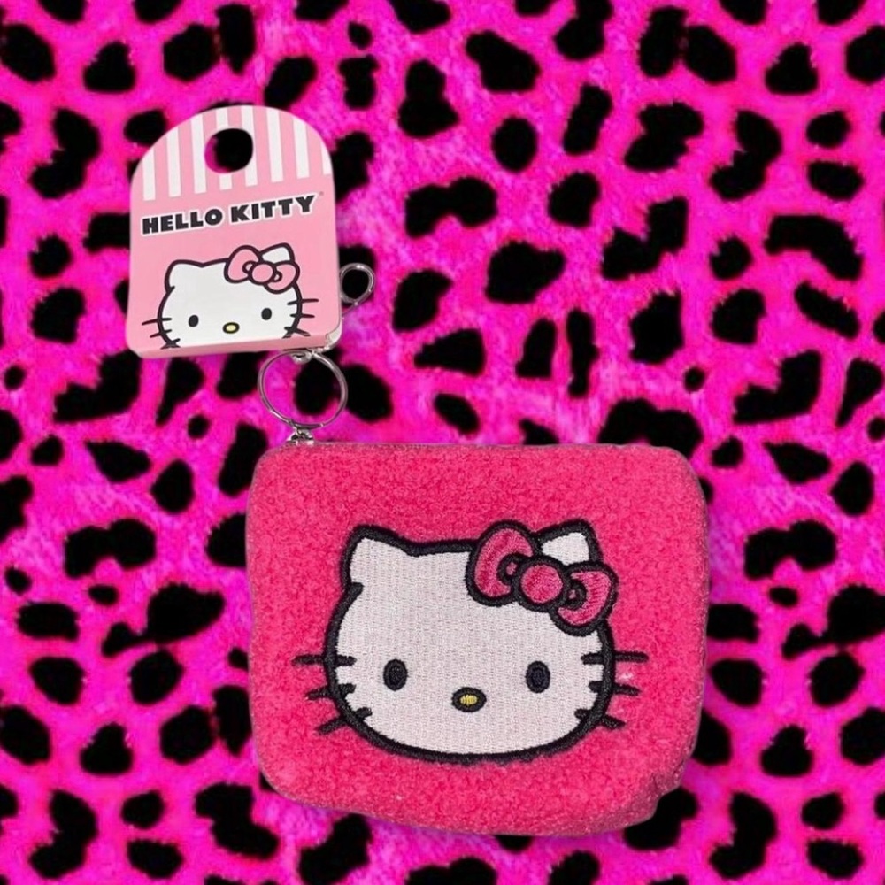 Hello Kitty Fuchsia Coin Pouch